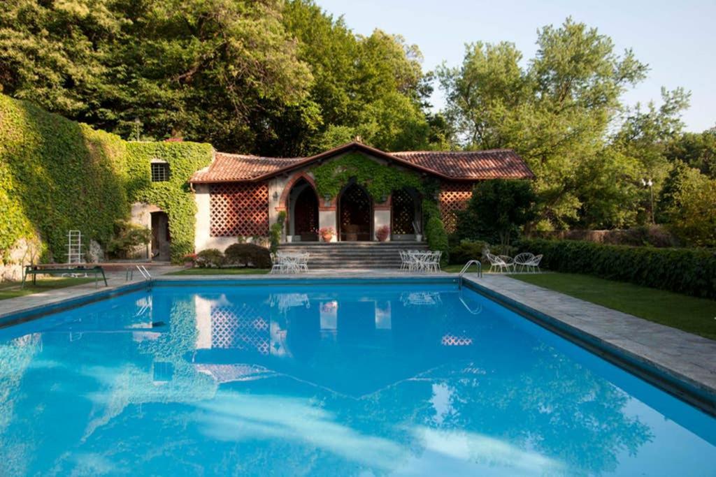 Villa La Vescogna, Historic House With Pool Calco  Extérieur photo