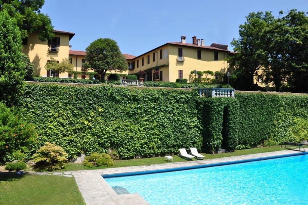 Villa La Vescogna, Historic House With Pool Calco  Extérieur photo