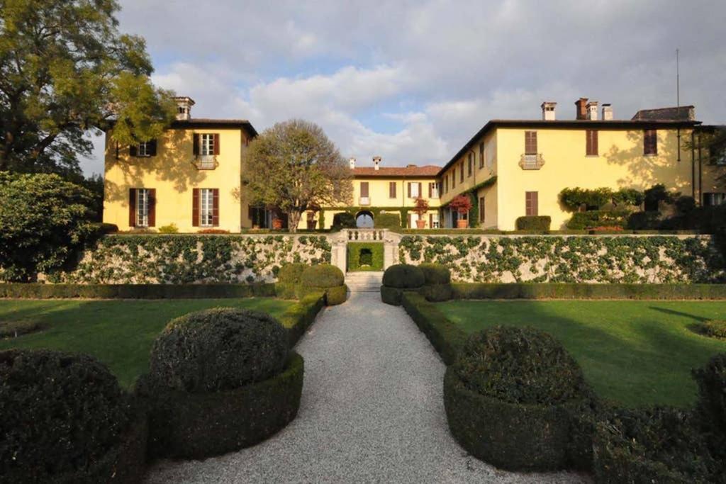 Villa La Vescogna, Historic House With Pool Calco  Extérieur photo