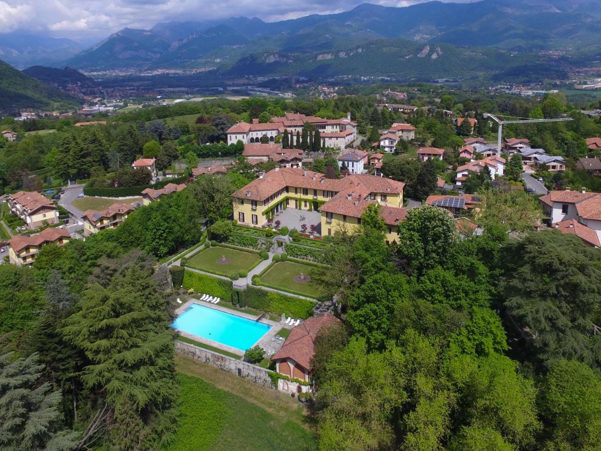 Villa La Vescogna, Historic House With Pool Calco  Extérieur photo